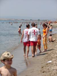 През лятото на 2006 2007 година пренаселеният плаж в Бургас беше образцов, м.г. обаче концесионерът 