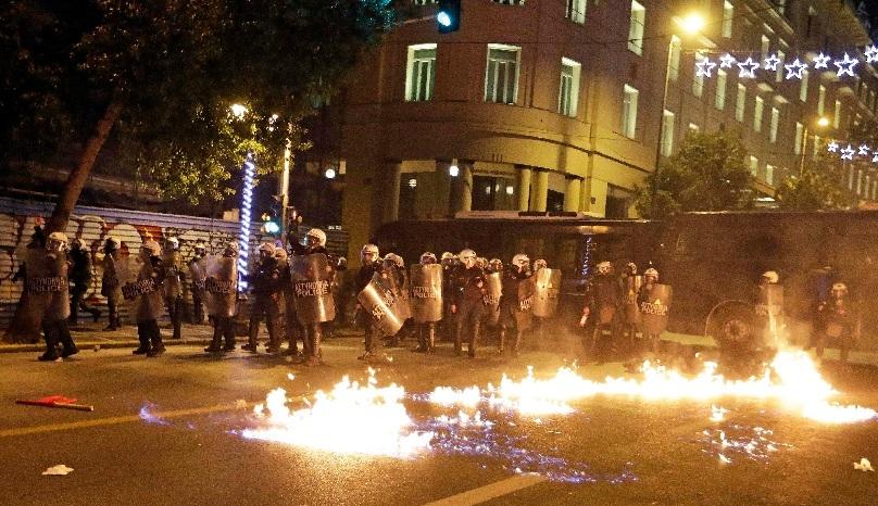 Над 5000 полицаи пазят Обама в Атина