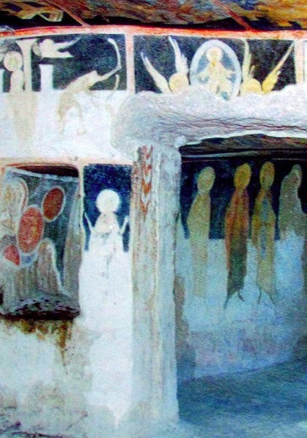 „Черквата“ в Ивановския скален манастир е била изсечена около 1233 г., за да съхранява личната дреха на Христос
