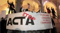  В Полша се усетиха първи и народът там масово протестира срещу ACTA