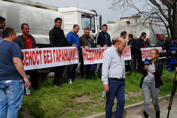 Производители и фермери излизат на контрапротест в подкрепа на Валери Симеонов