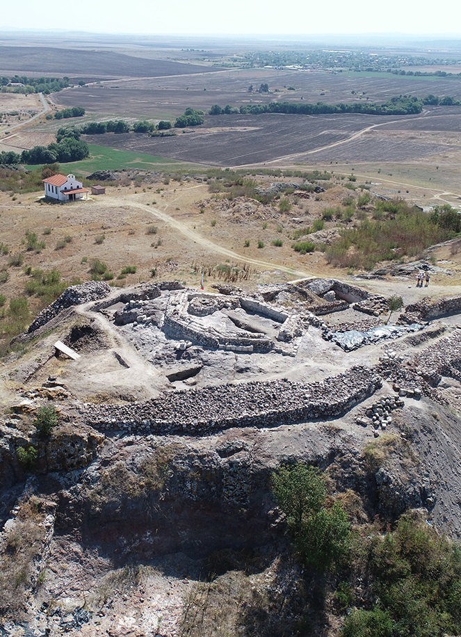 Археолозите от бургаския музей набират доброволци за тазгодишните разкопки на крепостта Русокастро